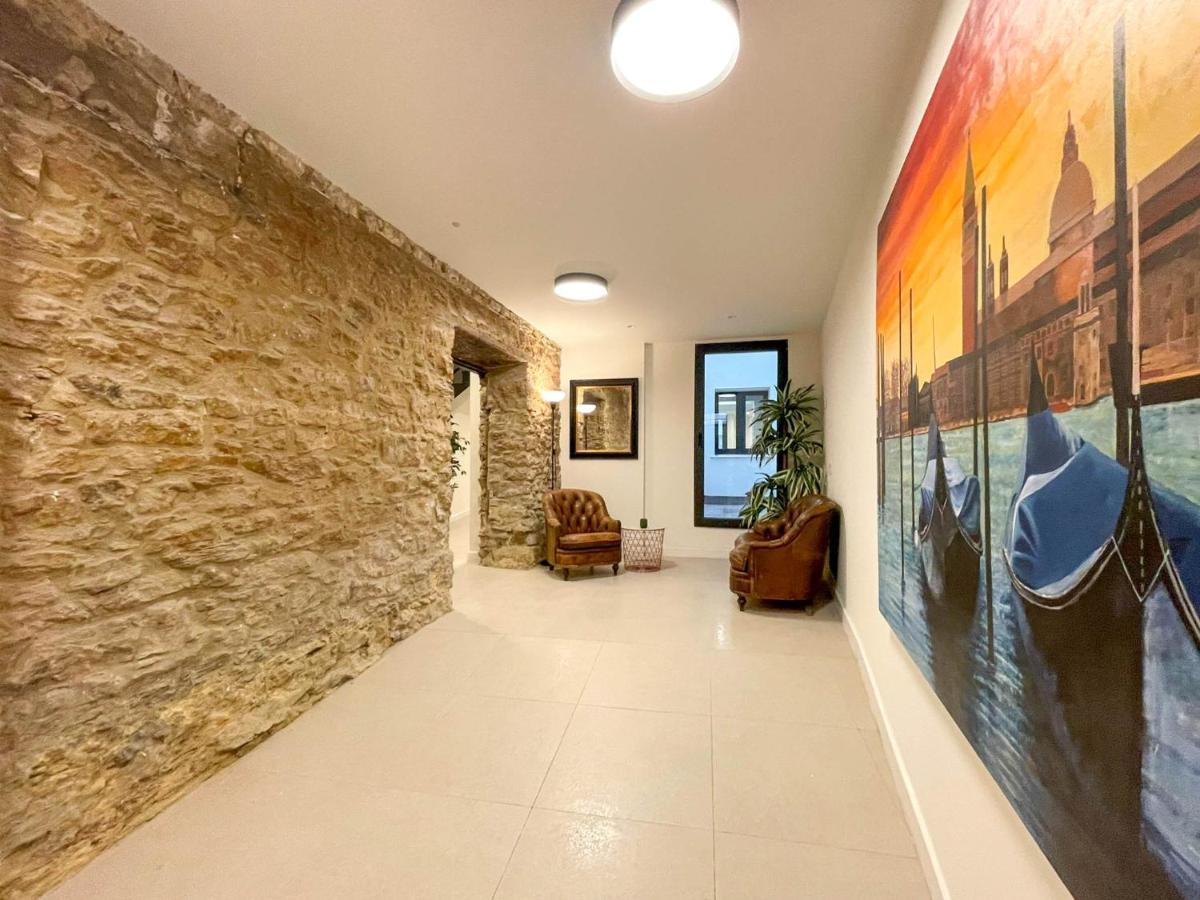 Hotel San Isidoro Coliving à Oviede Extérieur photo